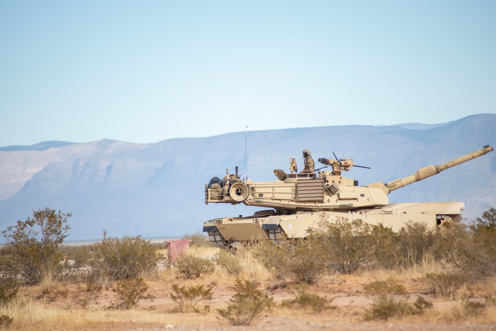 Idaho National Guard leaders visit 116th Cavalry Brigade Combat Team Soldiers during pre-mobilization training