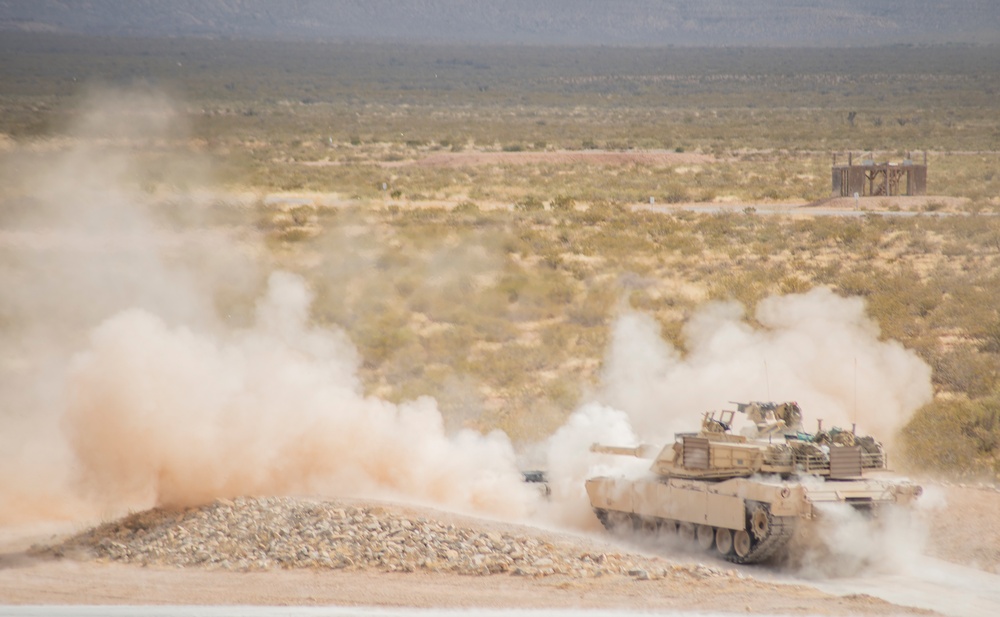 Idaho National Guard leaders visit 116th Cavalry Brigade Combat Team Soldiers during pre-mobilization training