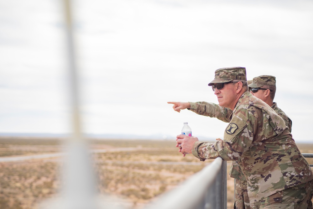 Idaho National Guard leaders visit 116th Cavalry Brigade Combat Team Soldiers during pre-mobilization training