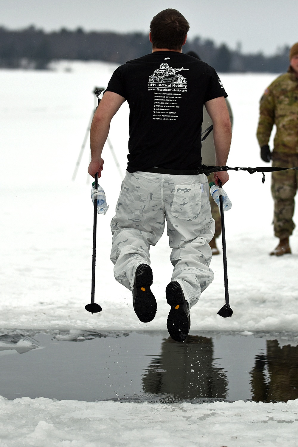 Special Forces Soldiers Perform Intensive Hypothermia Training in Northern Michigan