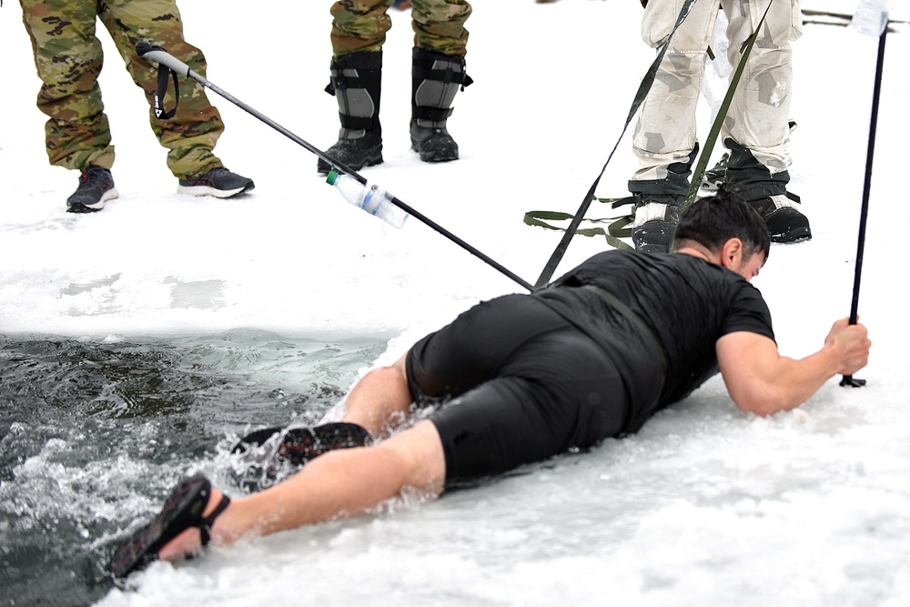 Special Forces Soldiers Perform Intensive Hypothermia Training in Northern Michigan