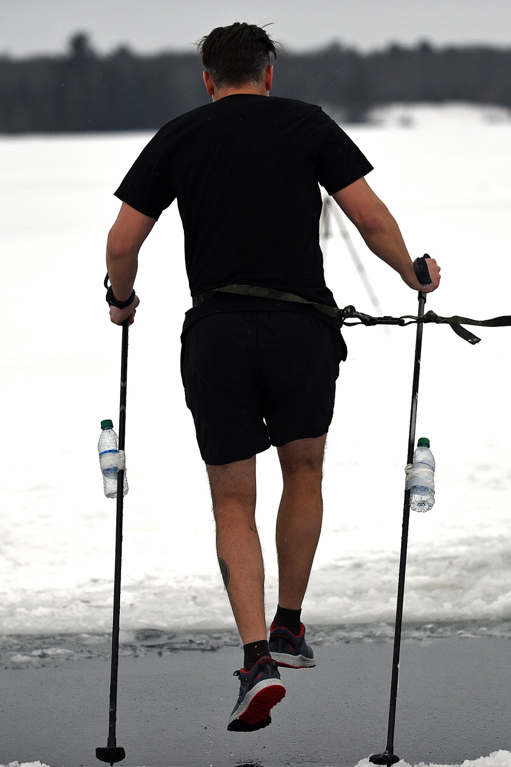 Special Forces Soldiers Perform Intensive Hypothermia Training in Northern Michigan