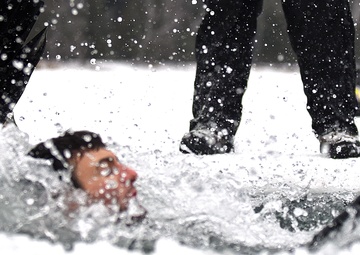 Northern Strike “Ice bath:” military, local emergency responders team up for extreme hypothermia training