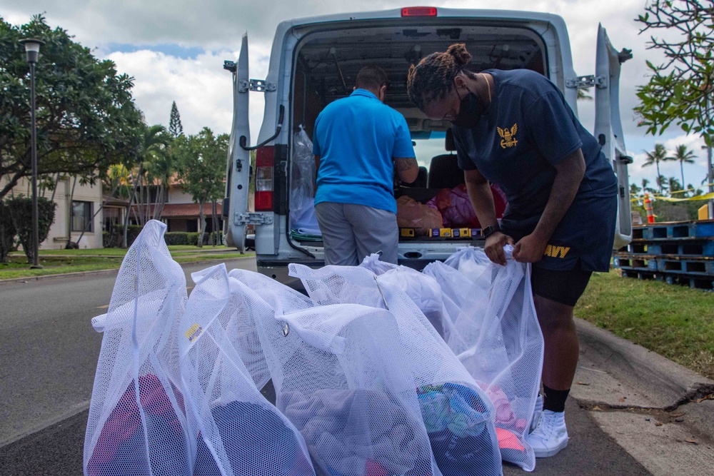 NAVSUP Offers Laundry Services to Families