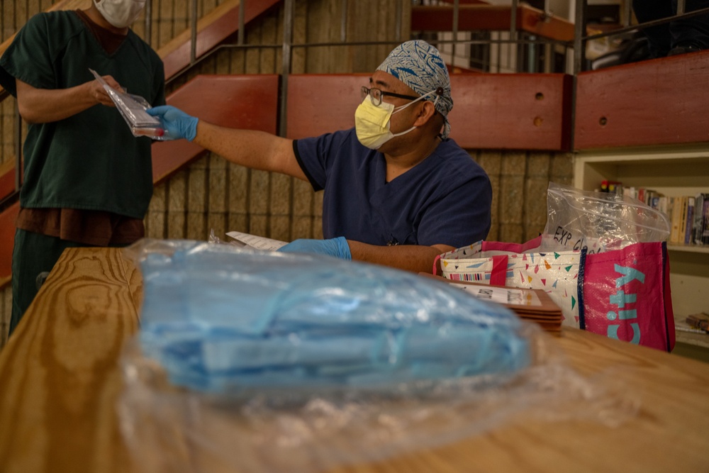 Hawaii National Guard mass swab tests prisons