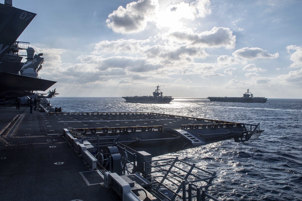 USS America (LHA 6) Conducts Formation Exercise With U.S. Pacific Fleet