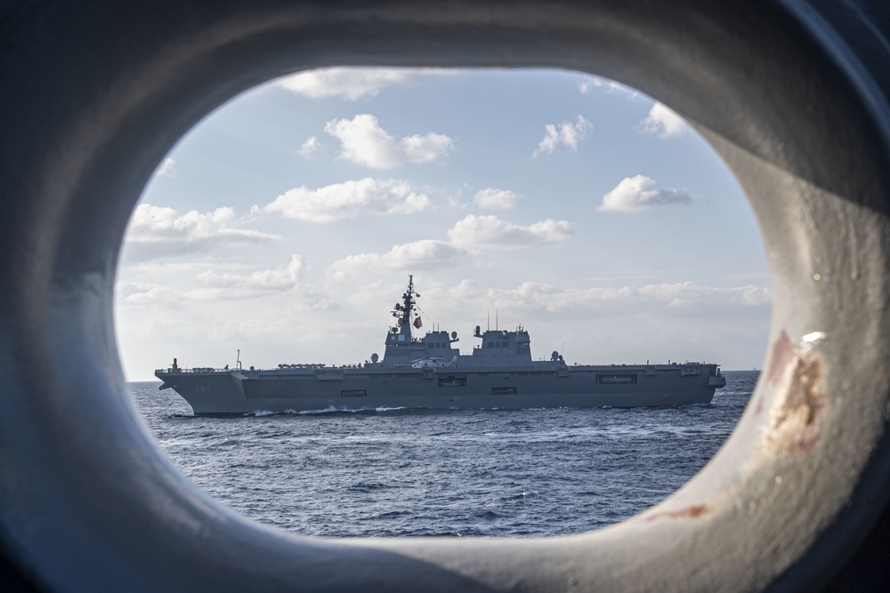 USS America (LHA 6) Conducts Formation Exercise With U.S. Pacific Fleet