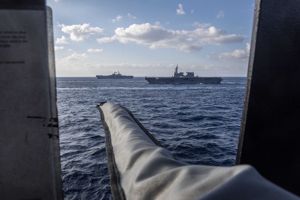 USS America (LHA 6) Conducts Formation Exercise With U.S. Pacific Fleet