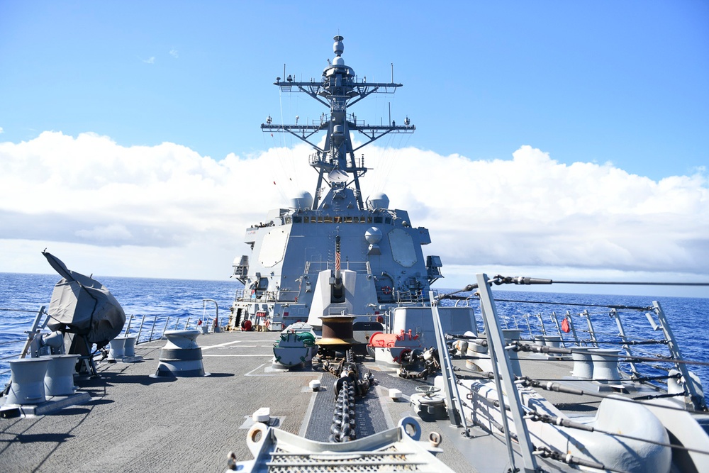 USS Sampson Transits South Pacific