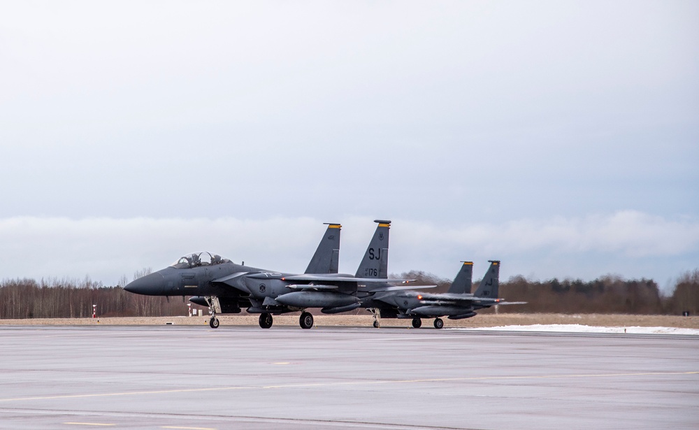 F-15E Strike Eagles arrive in Estonia to support NATO eAP