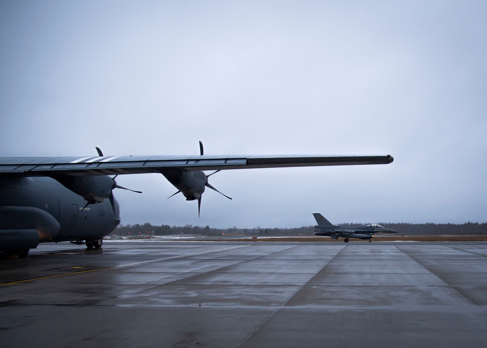 F-15E Strike Eagles arrive in Estonia to support NATO eAP