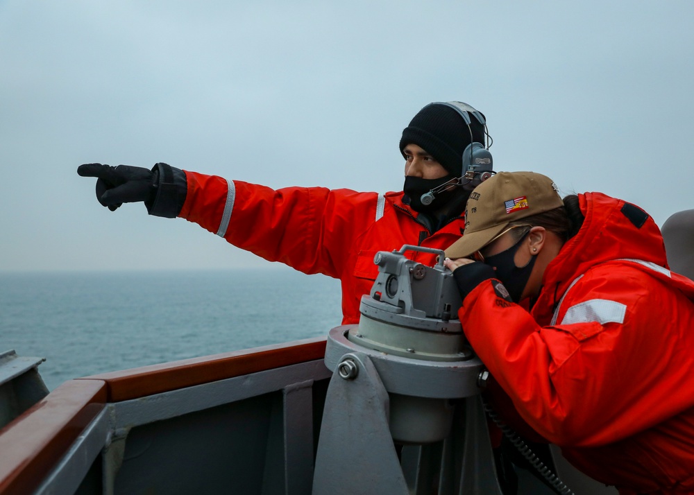 USS Porter (DDG 78) transits Dover Straits