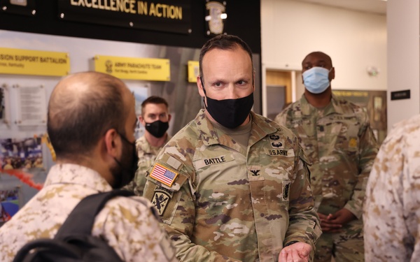 Saudi Army SEAC visits MEB, learns best practices