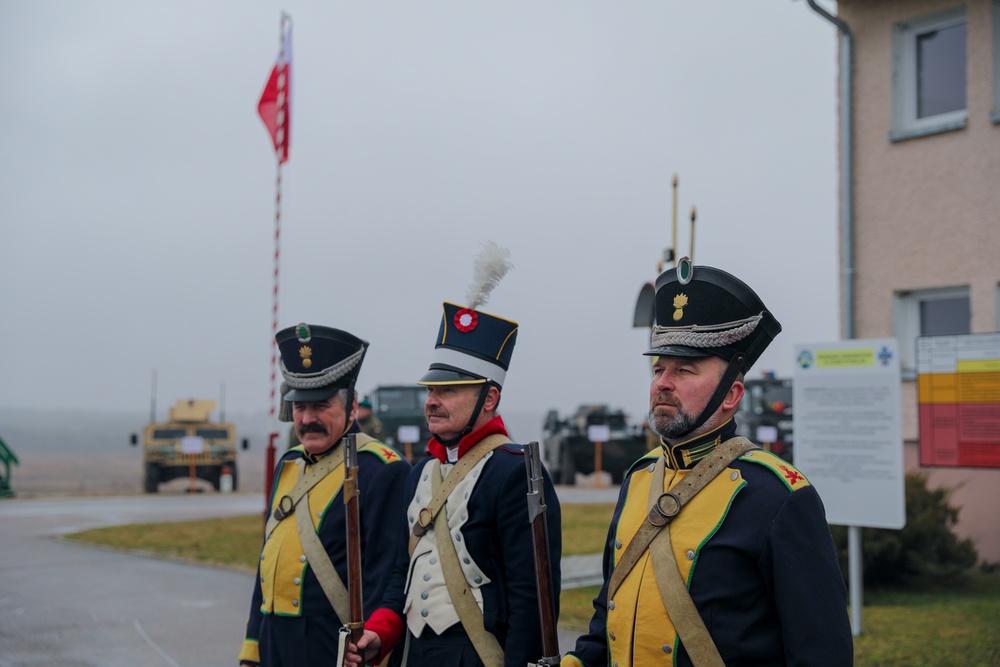 Polish Armed Forces Conduct Ceremony to Mark Change of Command and Honor Col. Gmurski's Retirement