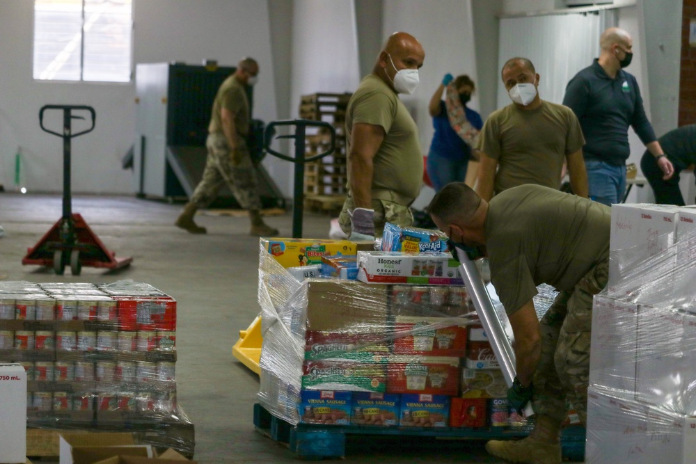 Puerto Rico Army National Guard Provide Humanitarian Aid for Haití