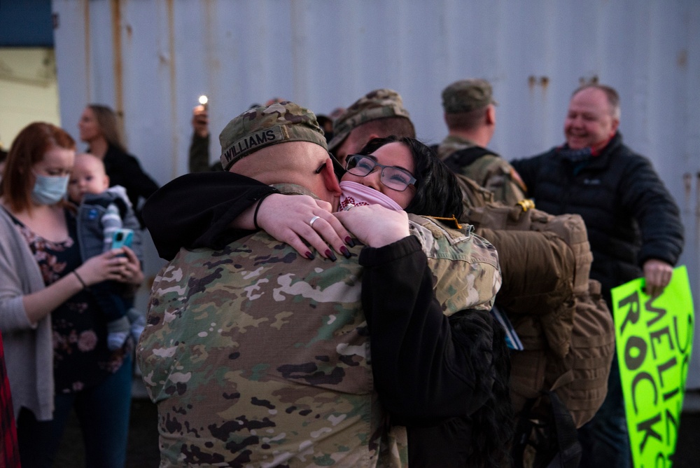 Oregon Soldiers return from Poland