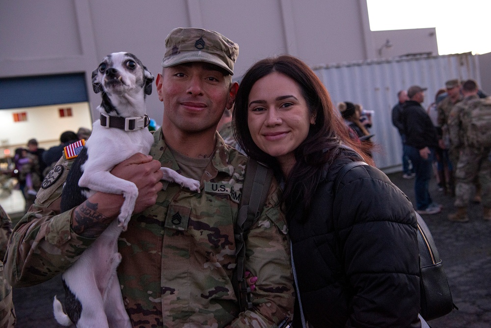 Oregon Soldiers return from Poland