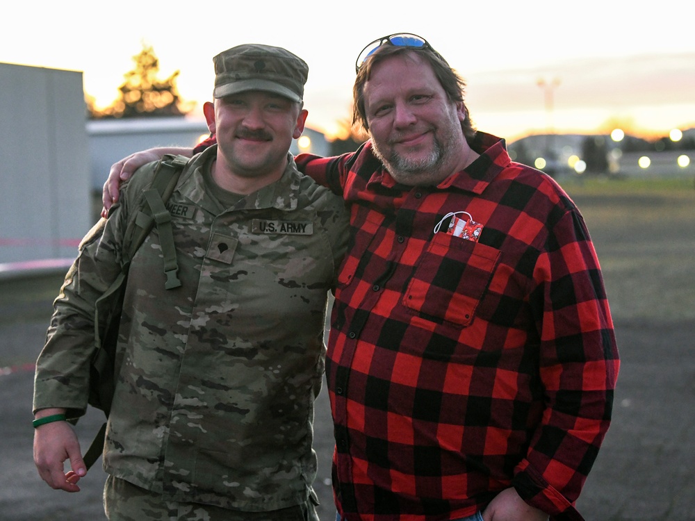 Oregon Soldiers return from Poland