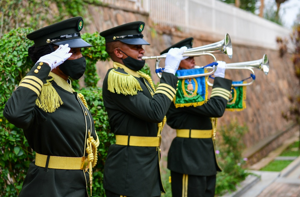 AACS Air Chiefs learn about Rwandan history at Genocide Memorial
