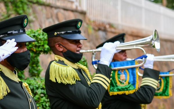 AACS Air Chiefs learn about Rwandan history at Genocide Memorial