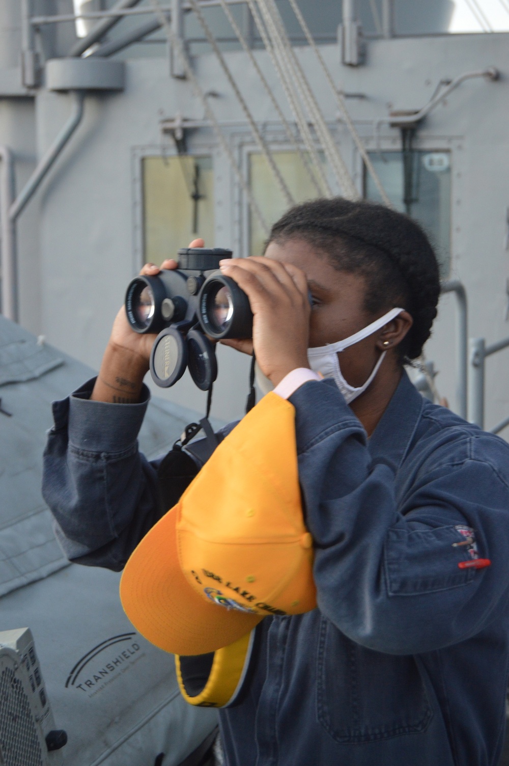 USS Lake Champlain transits the Balabac Strait