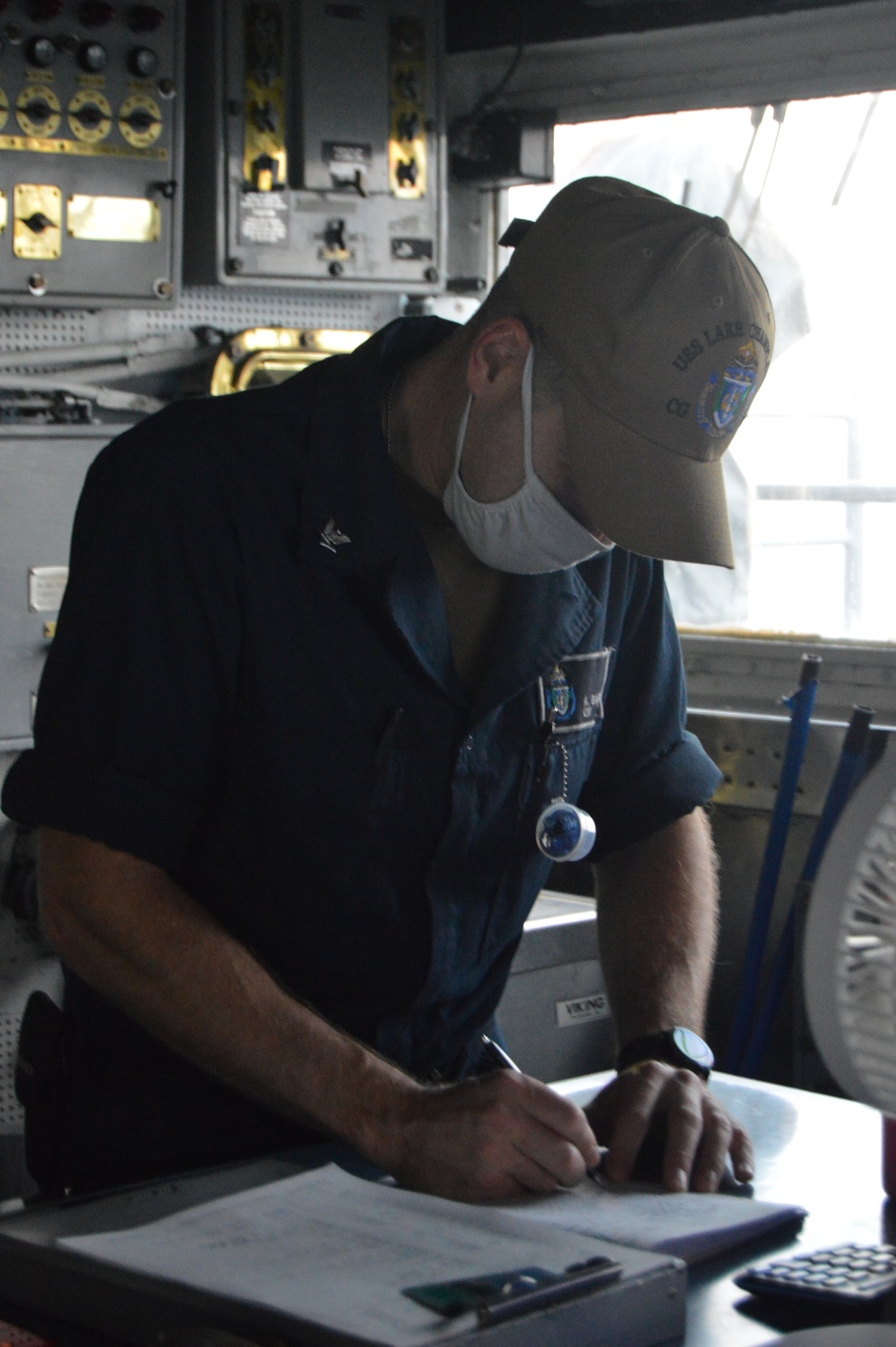 USS Lake Champlain transits the Balabac Strait