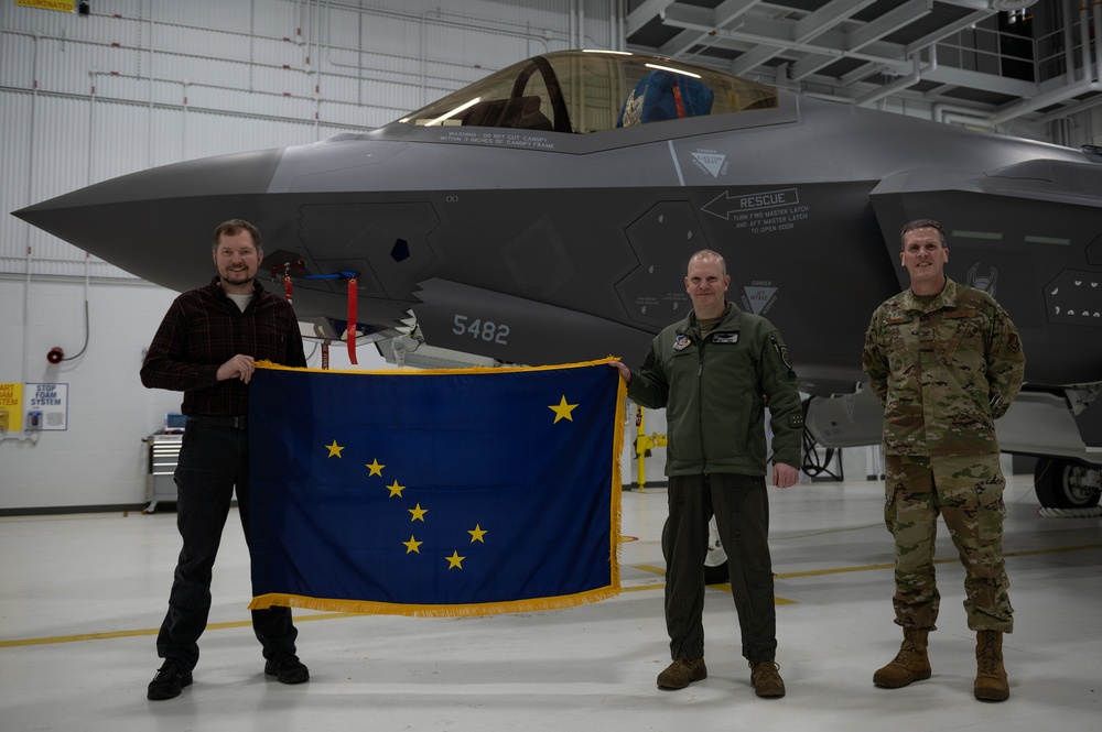 ‘49th State’ welcomes 49th  F-35