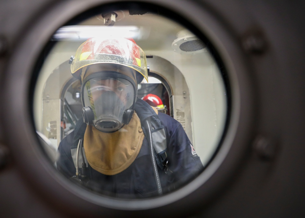 USS Porter (DDG 78) general quarters drill