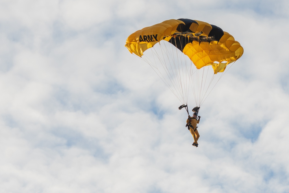 U.S. Army Parachute Team jumps in south Florida