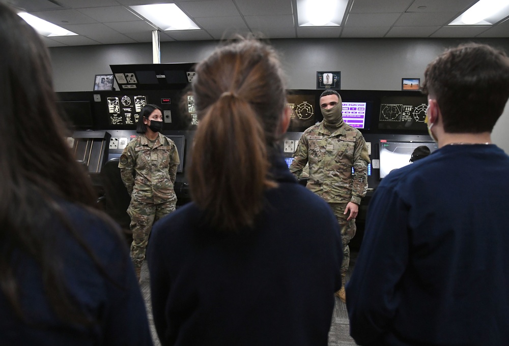 Junior leaders tour Keesler