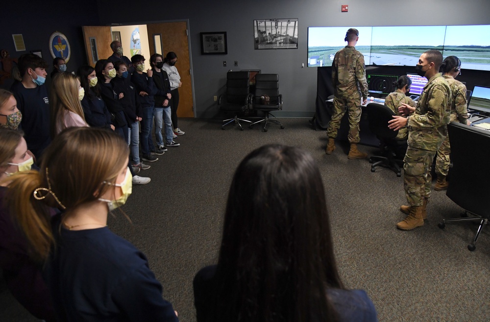 Junior leaders tour Keesler