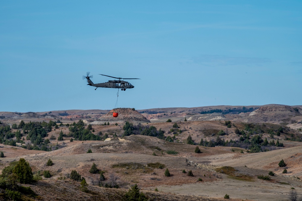 North Dakota Army National Guard UH-60 Black Hawk Battles Wildland Fire