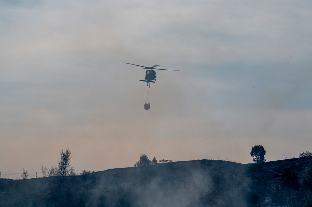 North Dakota Army National Guard UH-60 Black Hawk Battles Wildland Fire