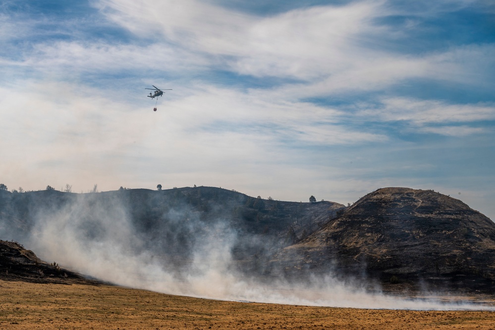 North Dakota Army National Guard UH-60 Black Hawk Battles Wildland Fire