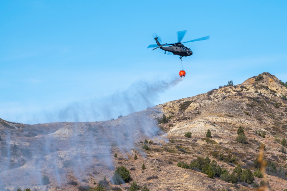 North Dakota Army National Guard UH-60 Black Hawk Battles Wildland Fire