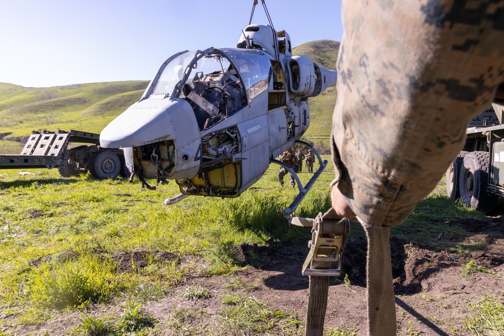 MWSS-373 Aircraft Salvage and Recovery