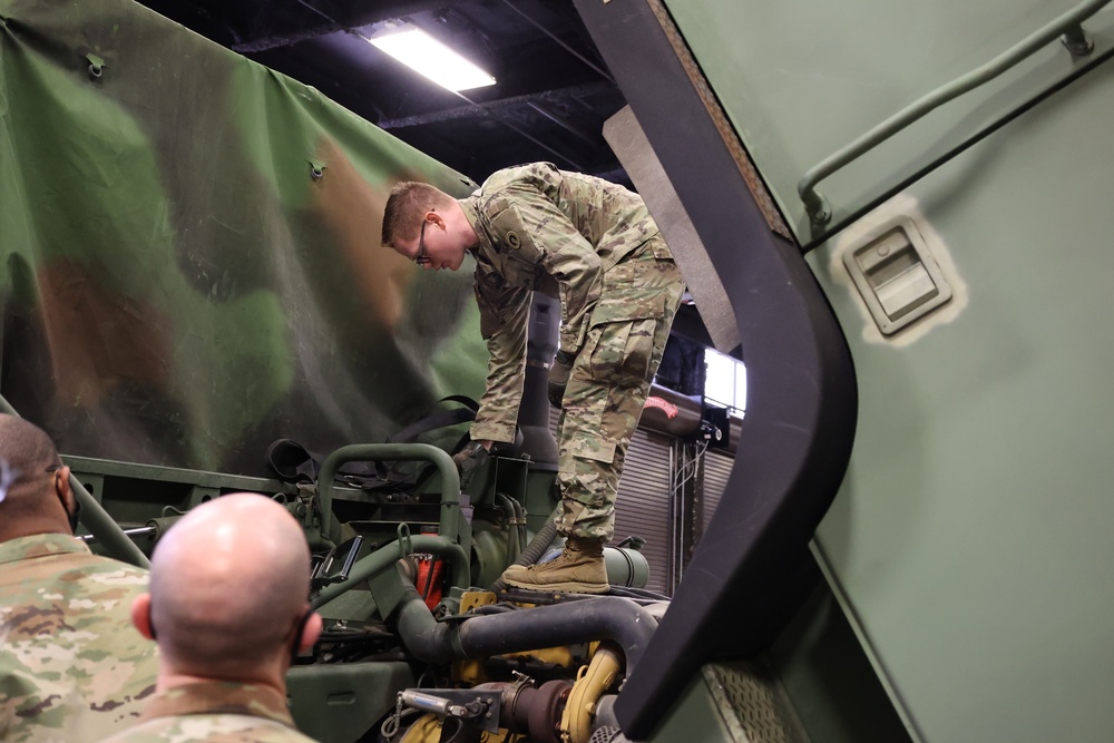 1TSC Soldiers Conduct Vehicle Recovery Training