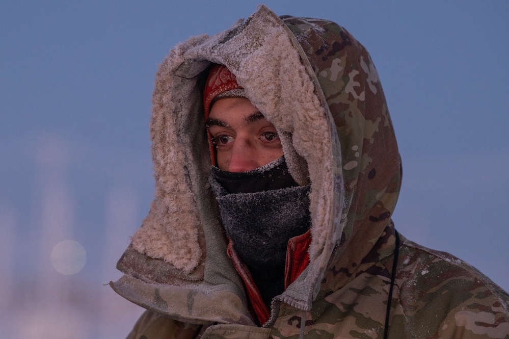 SERE students break the ice at Arctic Survival 5-level training