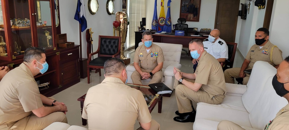 Commander, U.S. Naval Forces Southern Command/U.S. 4th Fleet Conducts Key Leader Engagements with Colombian Navy