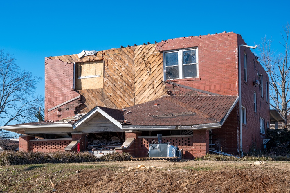 Tornado Damage in Bowling Green, KY