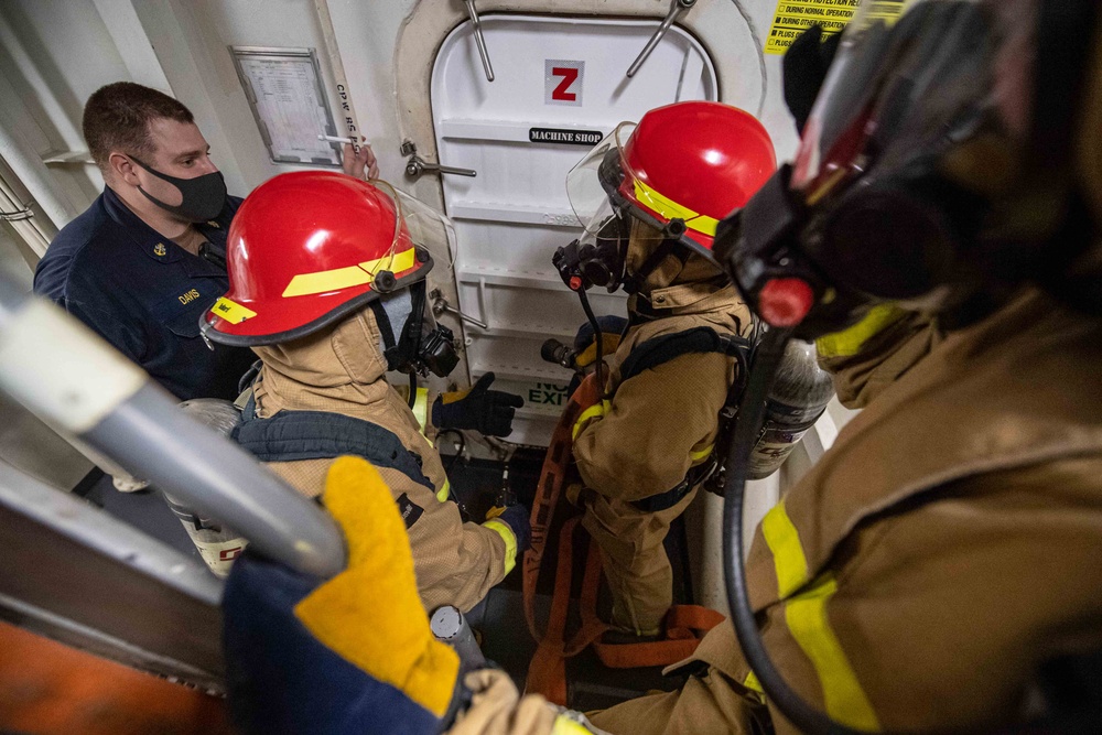 DVIDS - Images - USS America conducts a damage control drill. [Image 1 ...