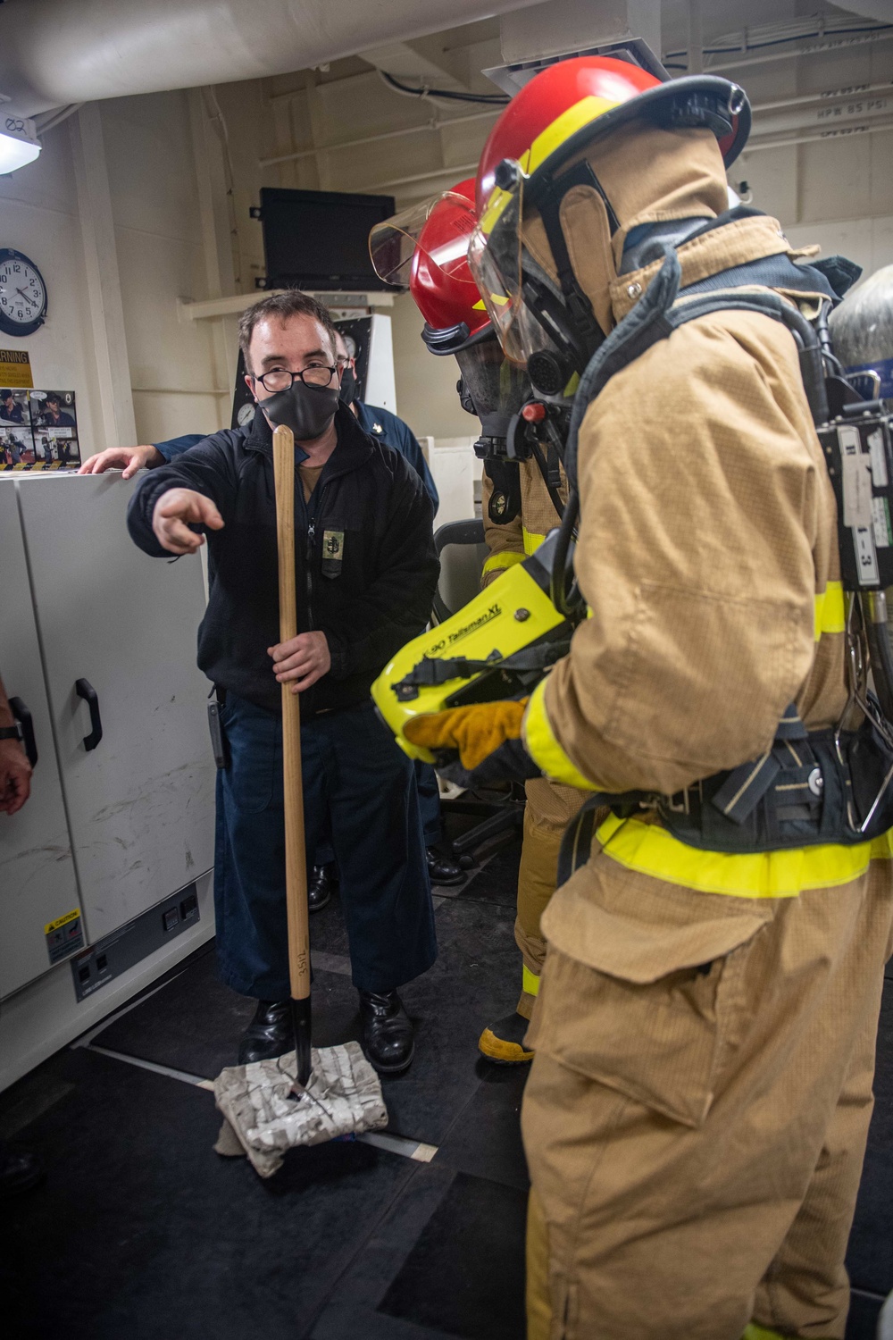 USS America (LHA 6) Conducts Damage Control Training