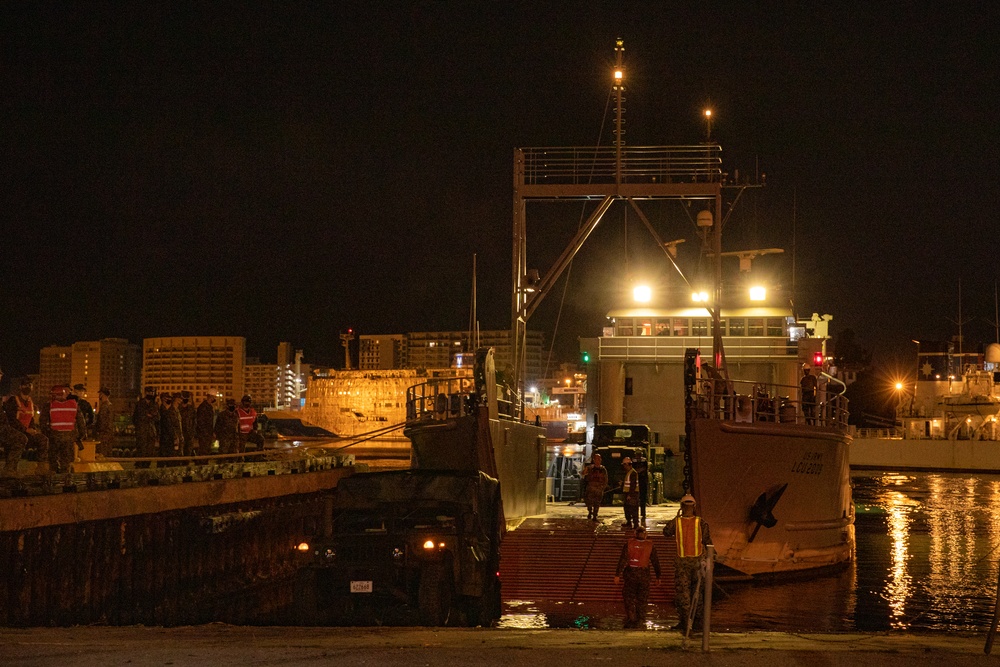 3rd Landing Support Battalion conducts port and beach operations during battalion field exercise