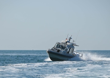 NAVSTA Rota Harbor Patrol Perform Escort and High Speed Maneuver Training