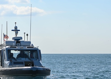 NAVSTA Rota Harbor Patrol Perform Escort and High Speed Maneuver Training