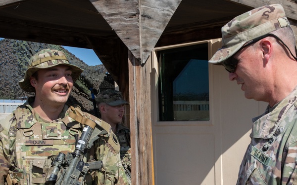 Gen. Rhodes visits Red Dragons in Djibouti