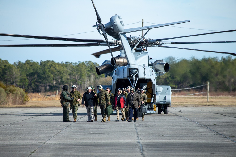 Secretary of the Navy visits MCALF Bogue