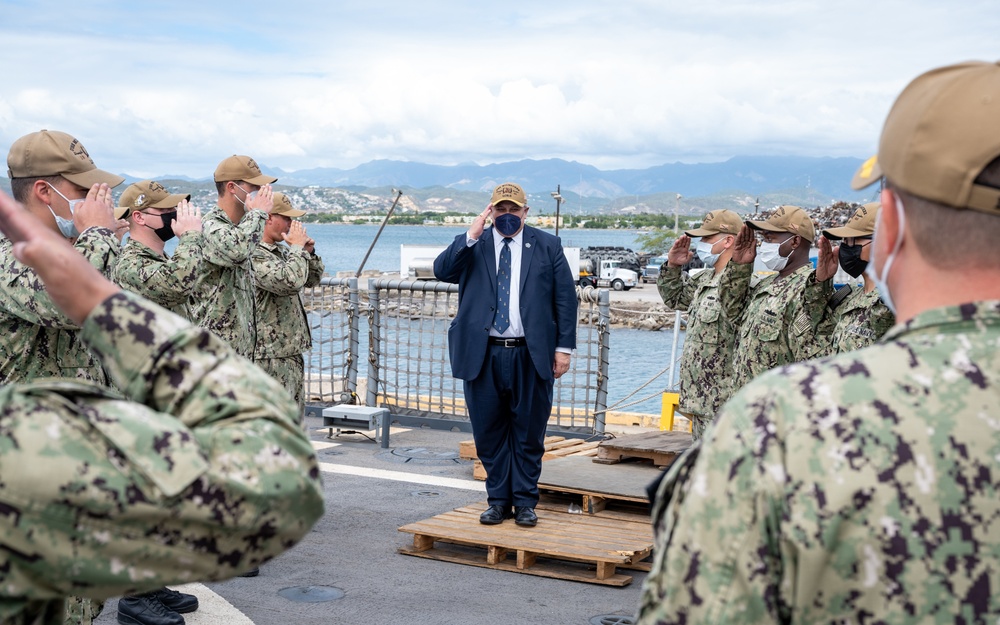 SECNAV visits USS Milwaukee