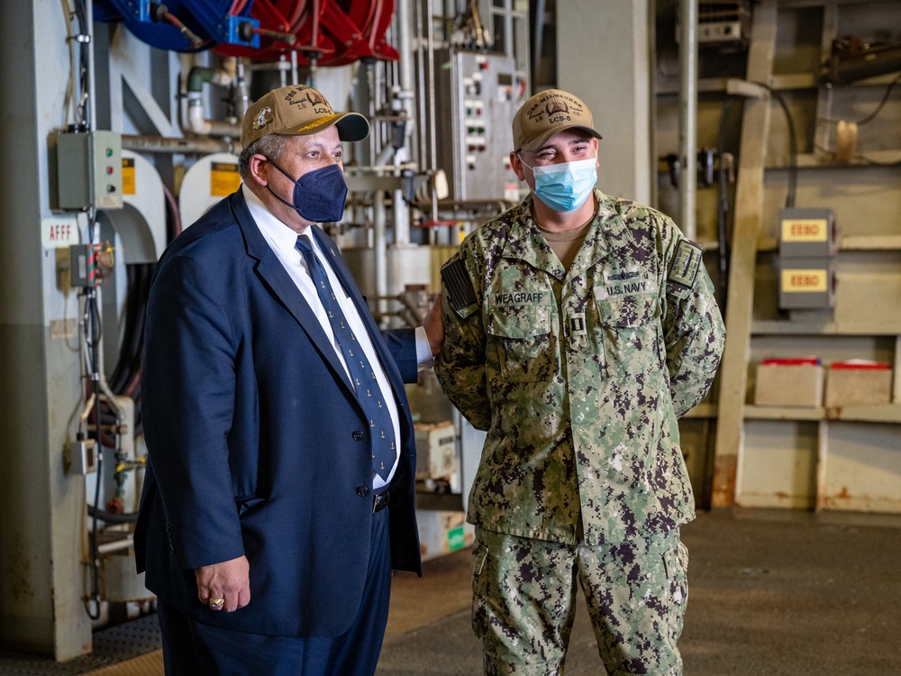 SECNAV visits USS Milwaukee