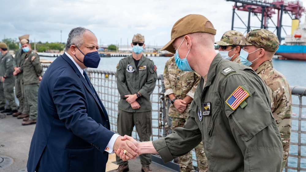 SECNAV visits USS Milwaukee